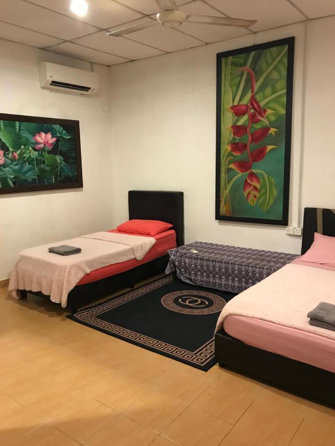 Kencana Guest House Пантай-Сенанг Экстерьер фото