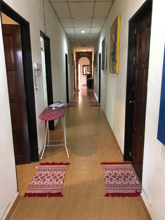 Kencana Guest House Пантай-Сенанг Экстерьер фото